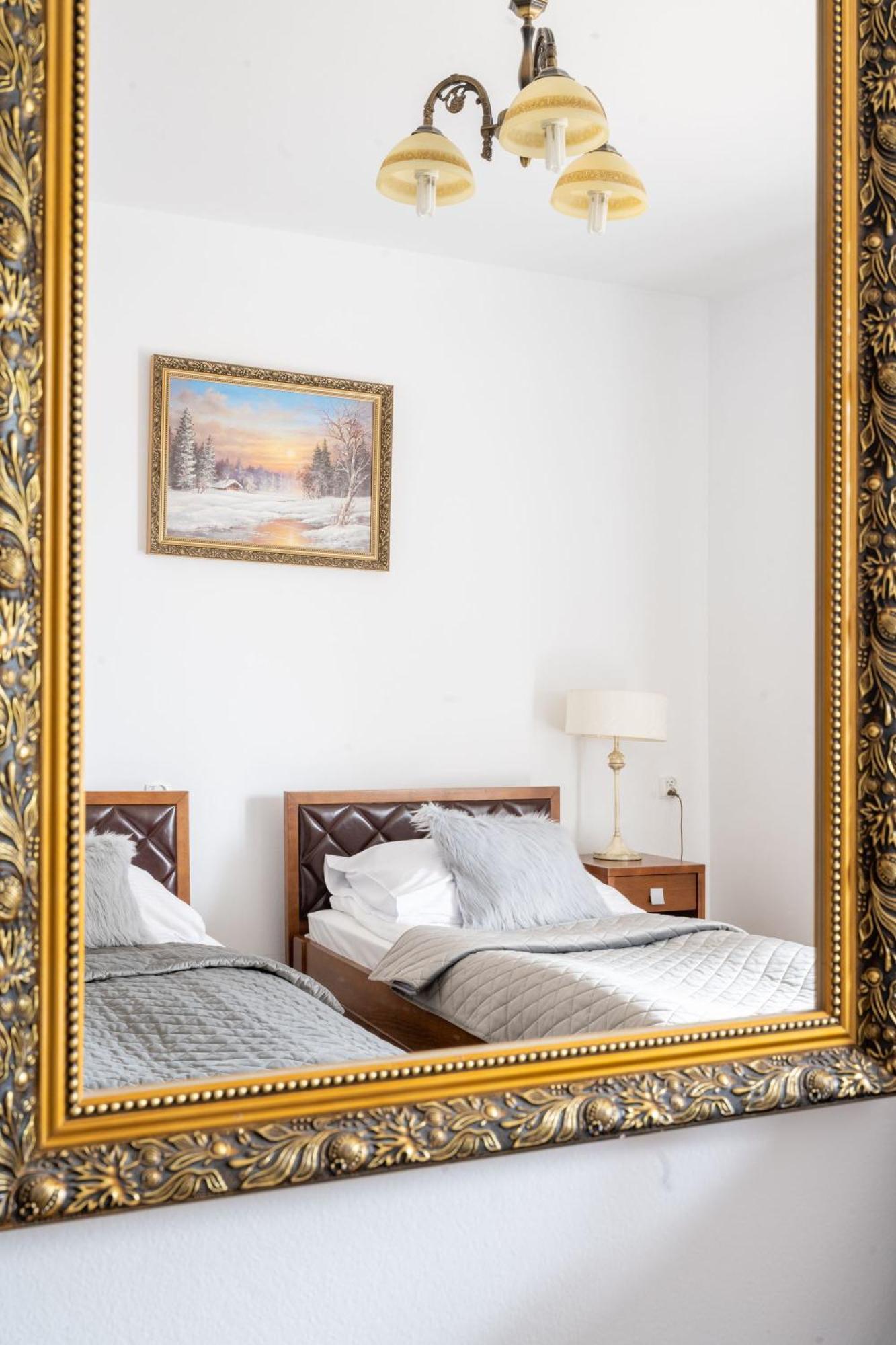 Leilighetshoteller Sądelski Dwór Medical&spa 4*