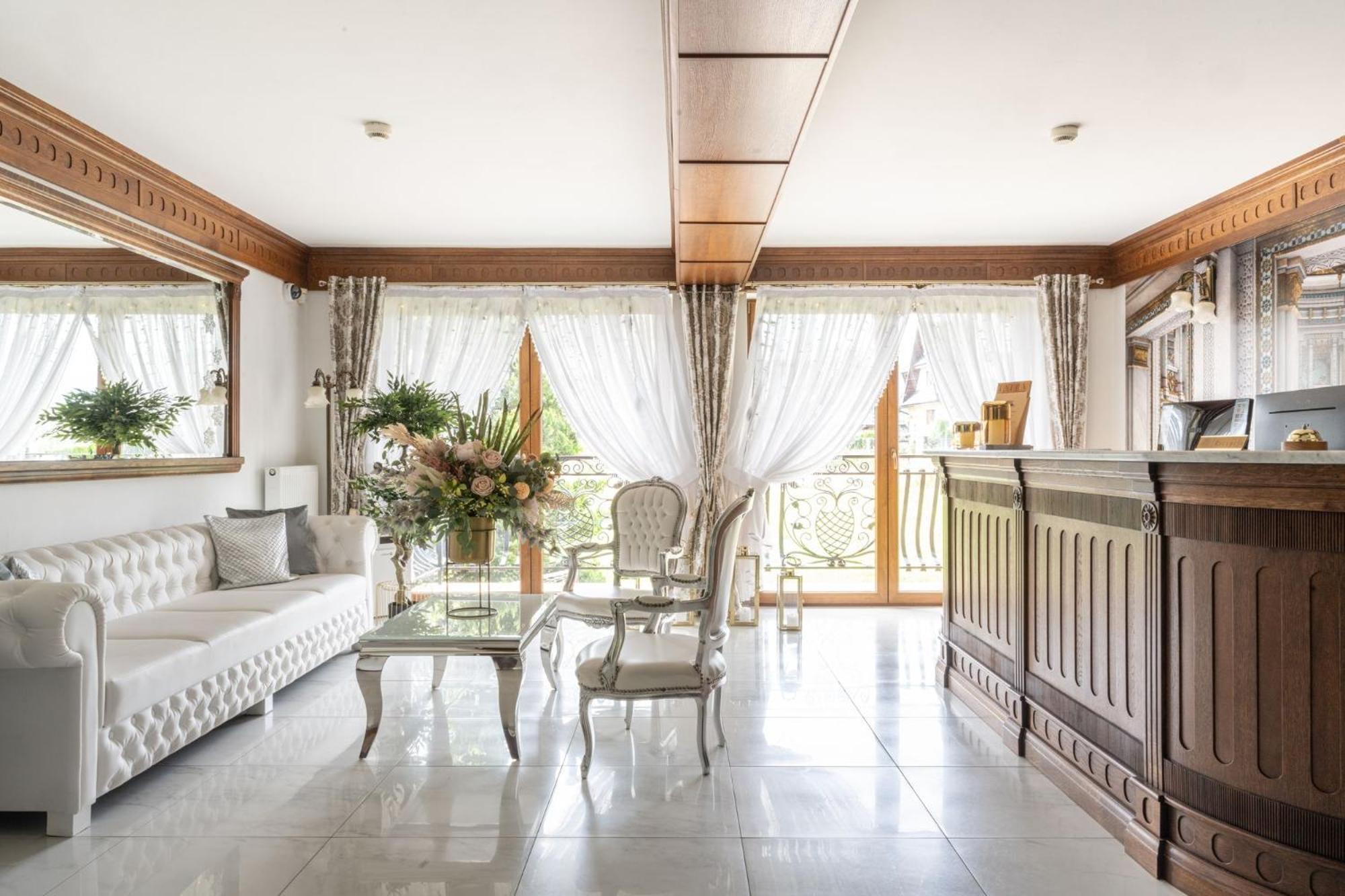 Sadelski Dwor Medical & 4* Мужасихле